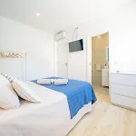 Supremo Hostal *