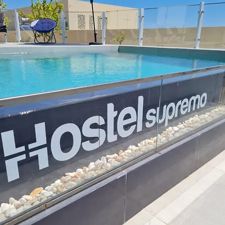 Supremo Hostel